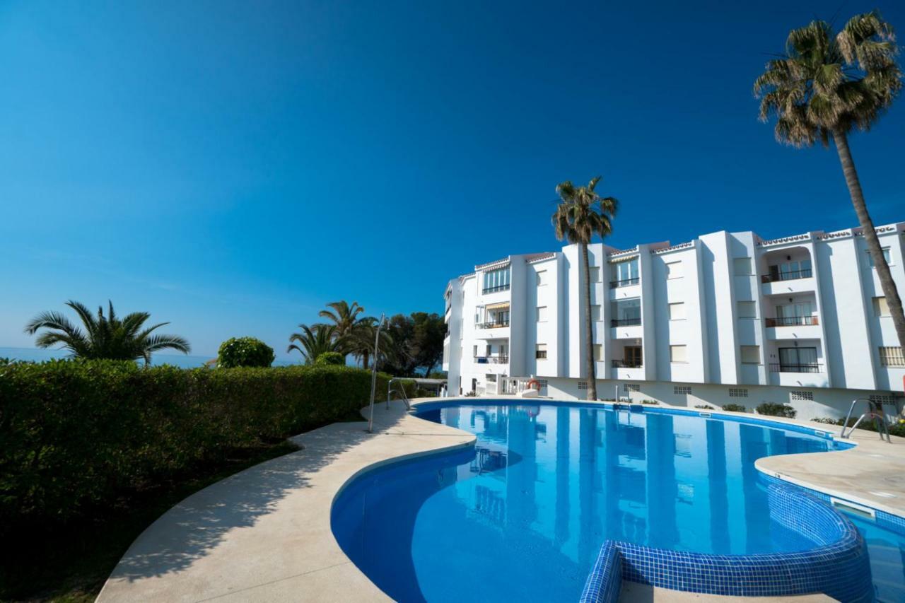 Palmeras 55 Menyber Apartment Nerja Exterior photo